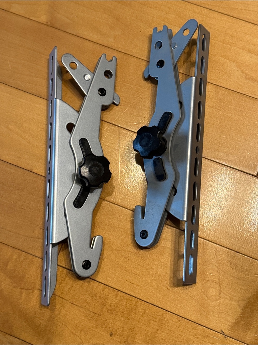 Adjustable Silver TV/Wall Mount Bracket Pair with Black Adjustment Knobs